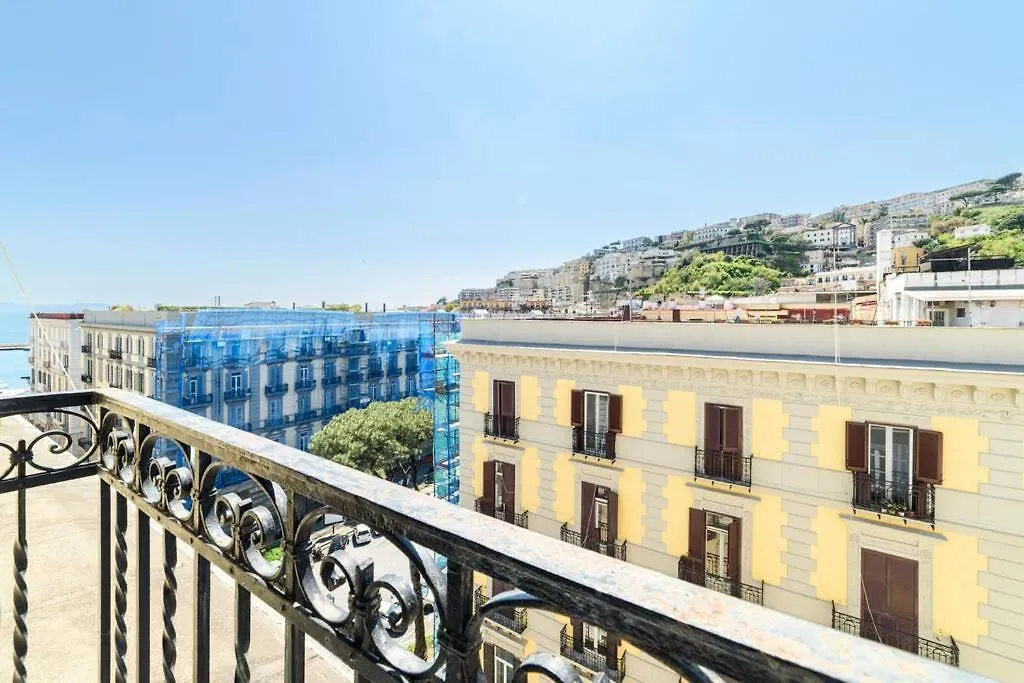 Parthenope, La Casa Sul Lungomare Nel Centro Di Napoli Appartement