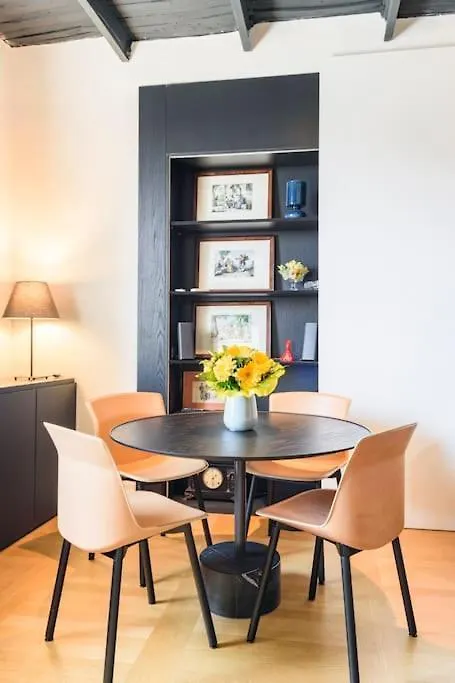 Parthenope, La Casa Sul Lungomare Nel Centro Di Napoli Apartment  Naples